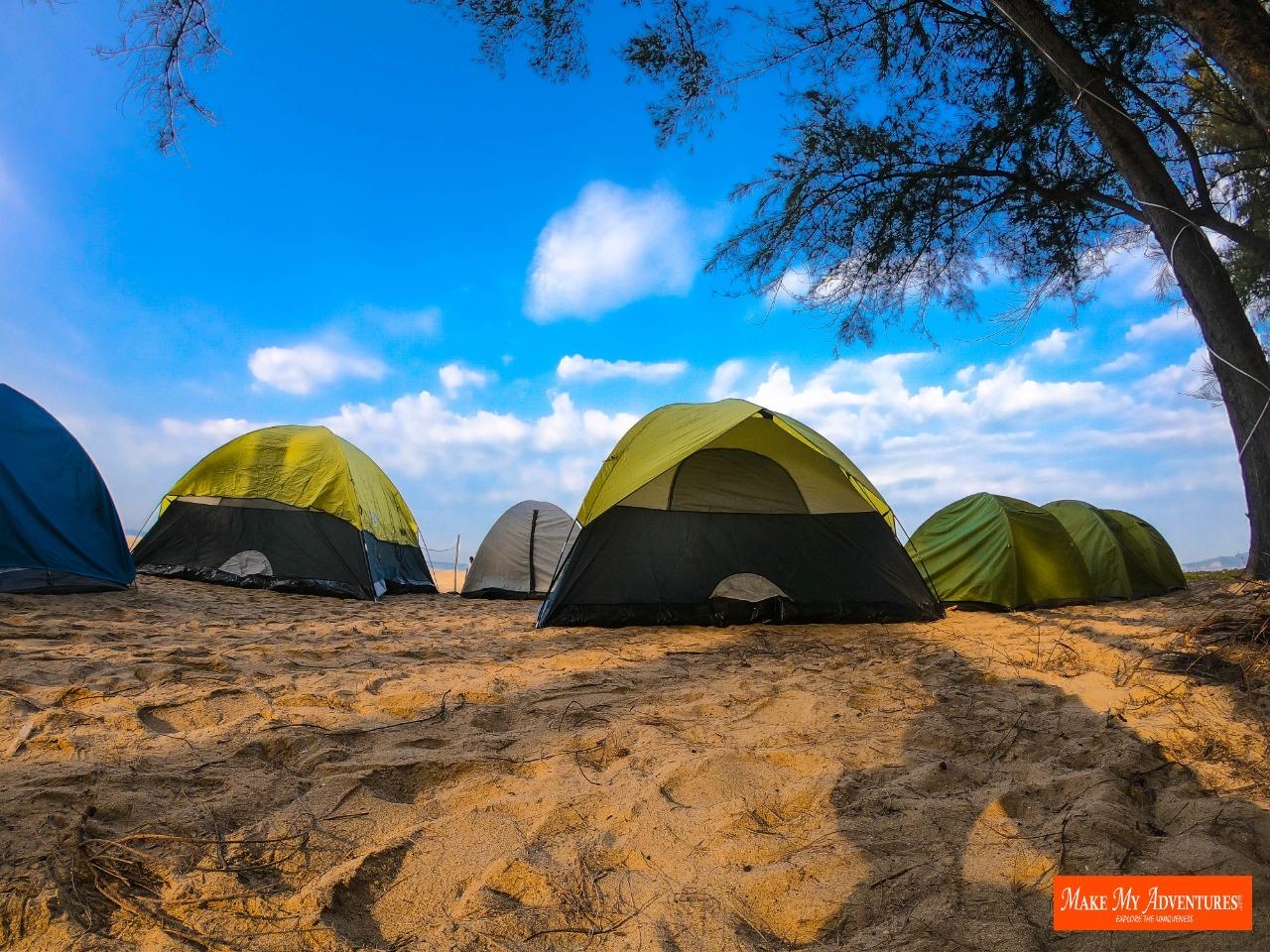 Tent Stay Right on Beach - Image 4