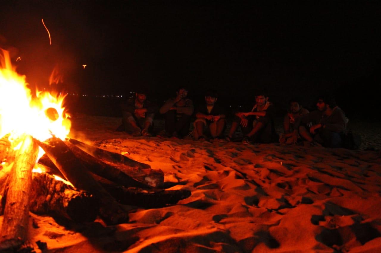 Tent Stay Right on Beach - Image 2